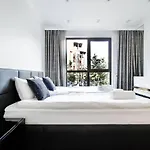 10 3br2bh Jacuzzi Free Parking Sofia