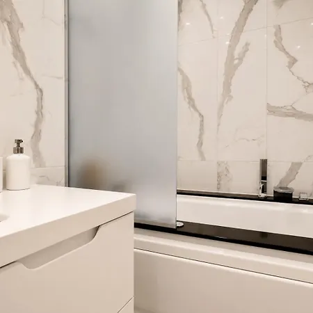 Apartman 10 3br2bh Jacuzzi Free Parking *