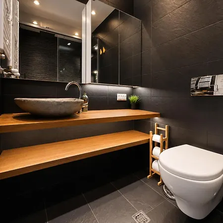 10 3br2bh Jacuzzi Free Parking * Szófia