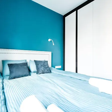 10 3br2bh Jacuzzi Free Parking Apartman