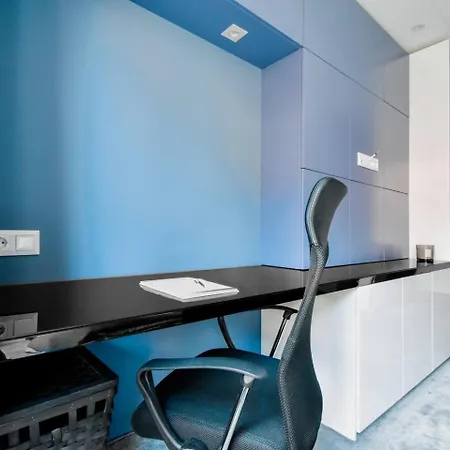 10 3br2bh Jacuzzi Free Parking