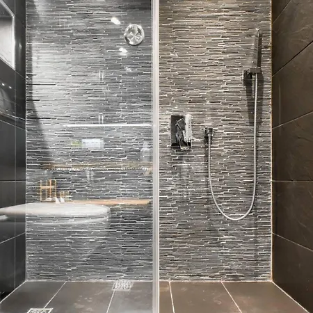 アパート 10 3br2bh Jacuzzi Free Parking ソフィア