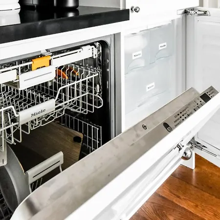 10 3br2bh Jacuzzi Free Parking アパート *